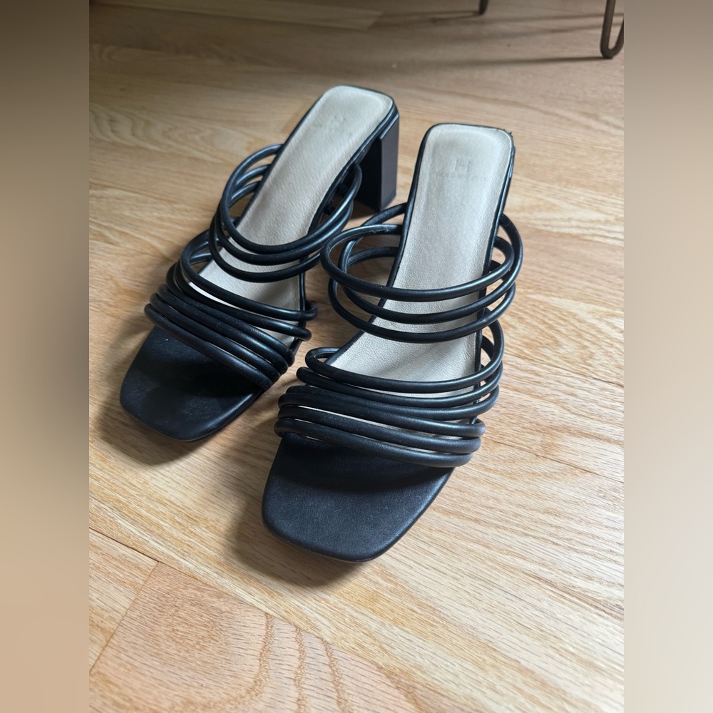 H by Halston Black Heels with Sleek Design